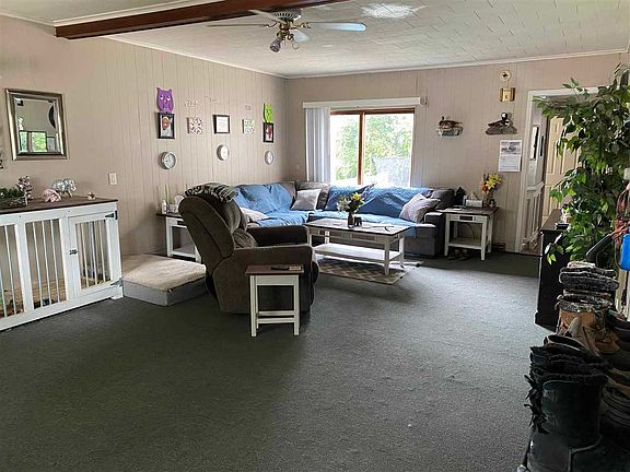 3rd image of 422 Lincoln Ave