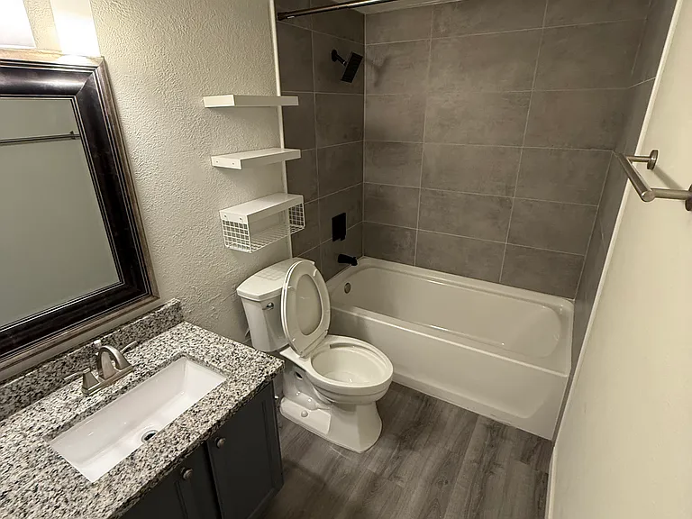 18333 Roehampton Dr #313 — Photo 8