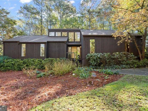 3230 Melrose Dr, Marietta, GA 30066