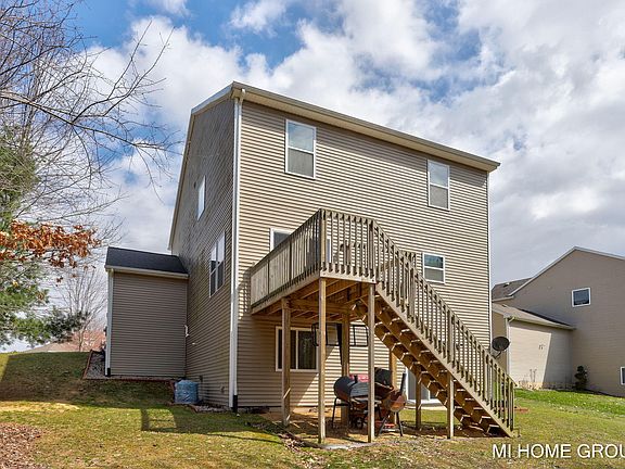 5th image of 9265 Windward Dr