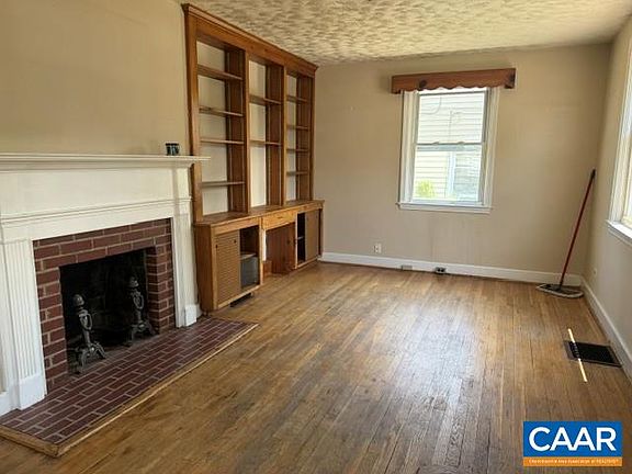 2nd image of 715 Elliott Ave