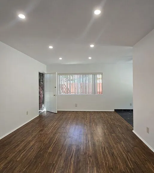 2219 Crenshaw Blvd #2 — Photo 6