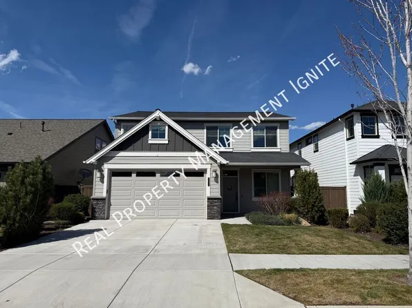 3751 SW Coyote Ln, Redmond, OR 97756