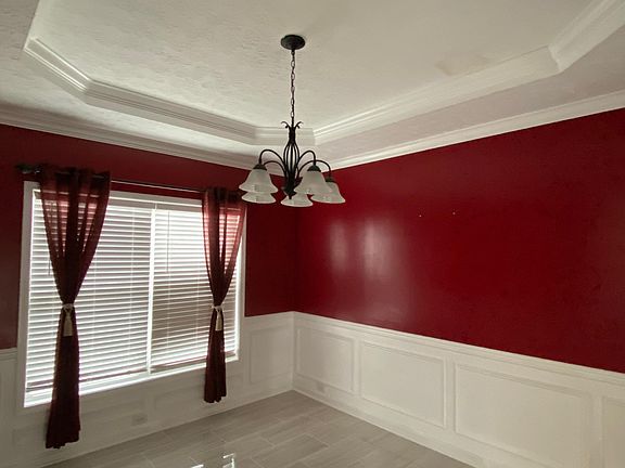 4th image of 10815 Symington Cir