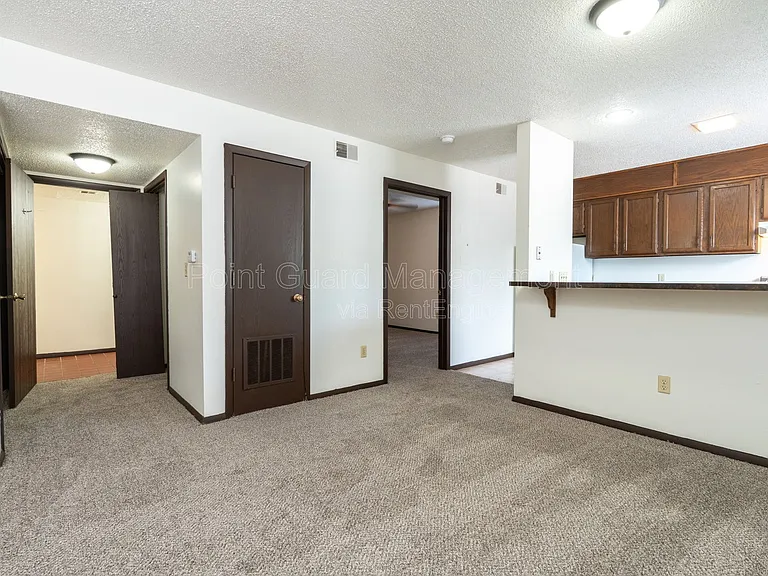 Midtown Place Apartments — Photo 24