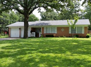 1701 Tierney Rd, Fort Worth, TX 76112