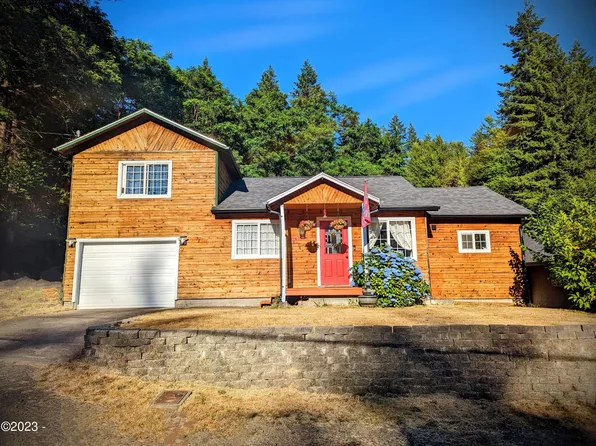 1622 N Nye St, Toledo, OR 97391