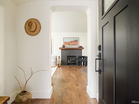 3rd image of 510 Dexter Street