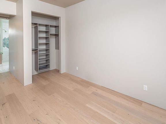 4th image of 11505 NE Yacht Harbor Dr APT C304