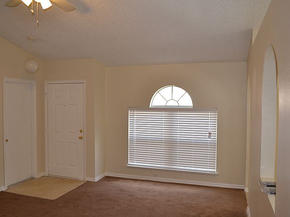 3rd image of 30430 Birdhouse Dr