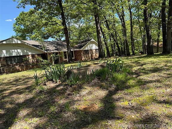 4th image of 1602 Skyline Dr