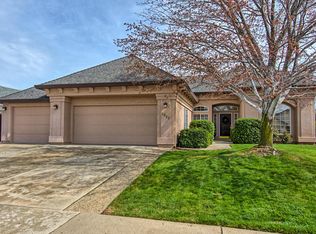 1049 River Ridge Dr, Redding, CA 96003