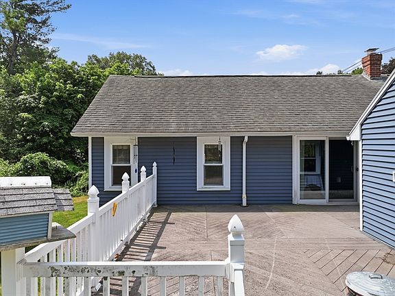 4th image of 354 Highland St