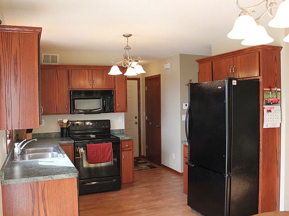 4th image of 1128 29th St NE