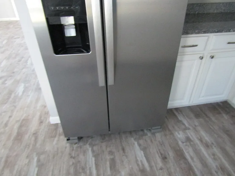151 Heath Dr — Photo 6