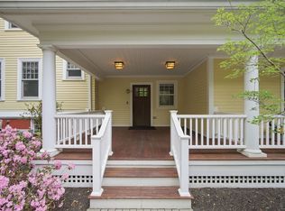 151 Amity St APT 2, Amherst, MA 01002