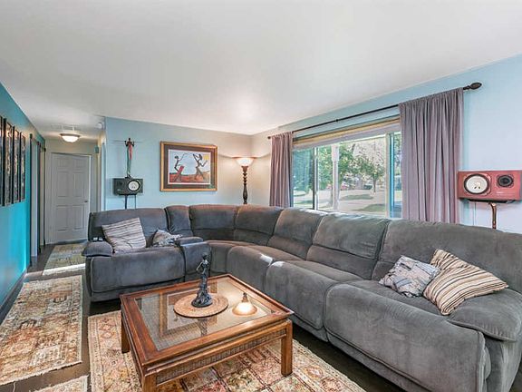 4th image of 7535 Stephen St