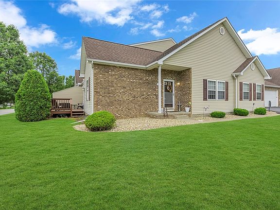 2nd image of 106 Clearwater Dr