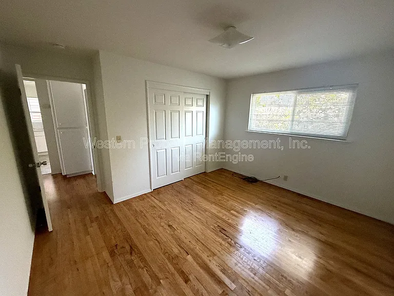 4610 Garnet St — Photo 8