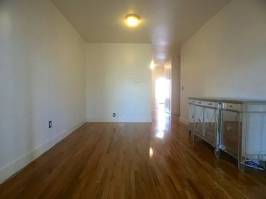 Rented by Bohemia Realty Group | media 8