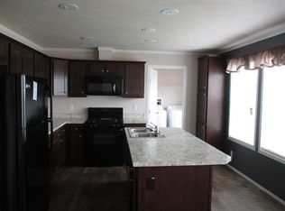 40111 N Tothill Cir, Sterling Heights, MI 48310