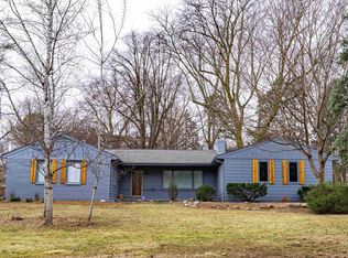 7811 Pierce Cir, Omaha, NE 68124