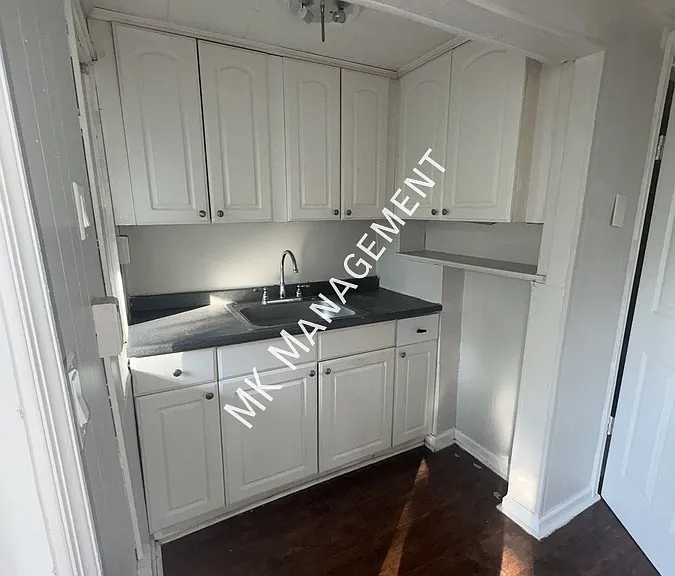 359 N Garfield Ave #2 — Photo 1