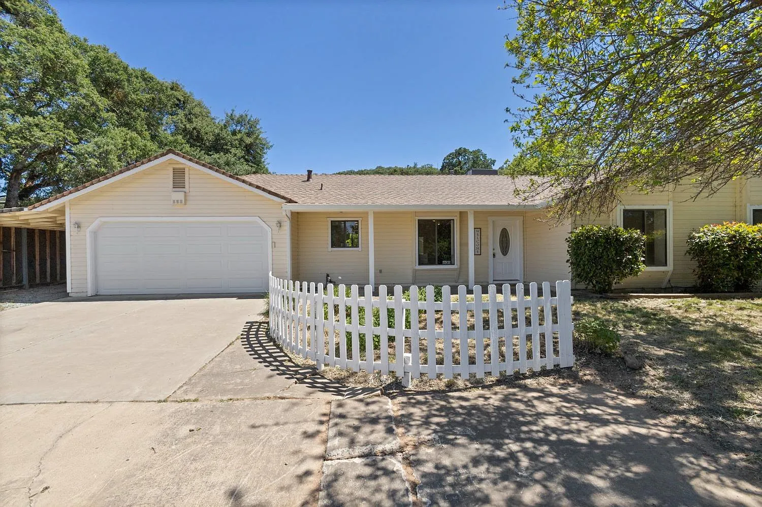2975 Dunn Rd photo 1