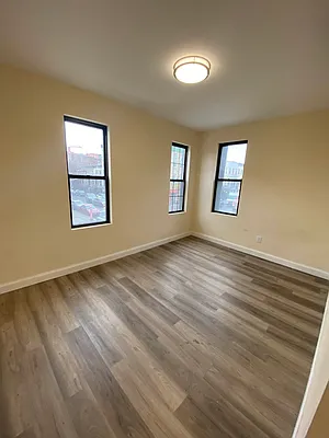 Rented by Sapphire Realty Holdings LLC | media 21