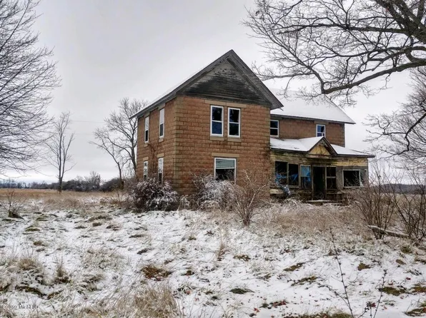 12900 W Maple Rapids Rd, Fowler, MI 48835