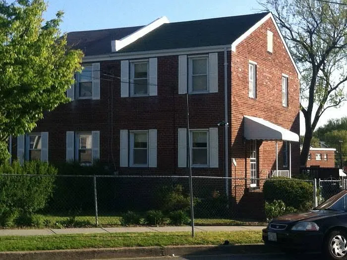761 Gallatin St NE photo 1