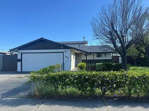 519 San Remo St Photo 1