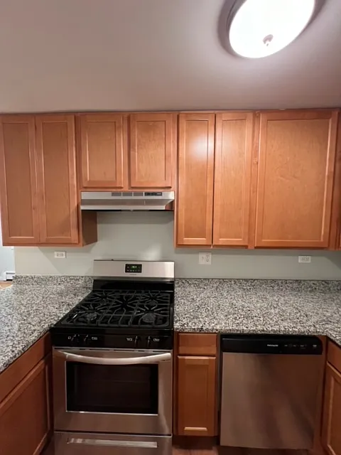 2 bed, $1,695 — Photo 3