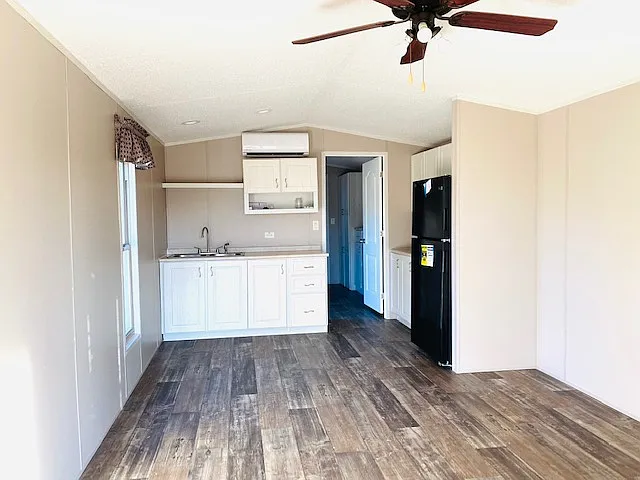 5421 State Highway 135 N #C — Photo 4