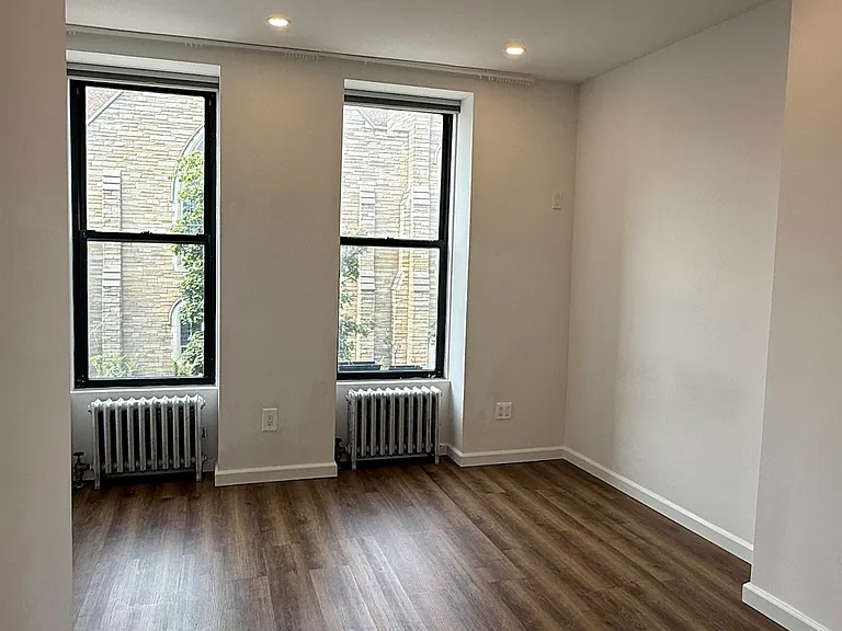 136 Decatur St #1 — Photo 3