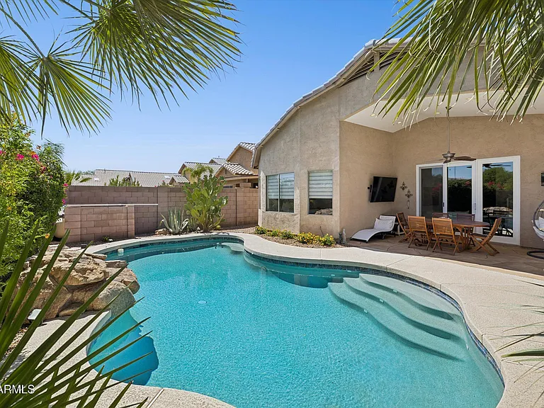 9647 E Ludlow Dr — Photo 29