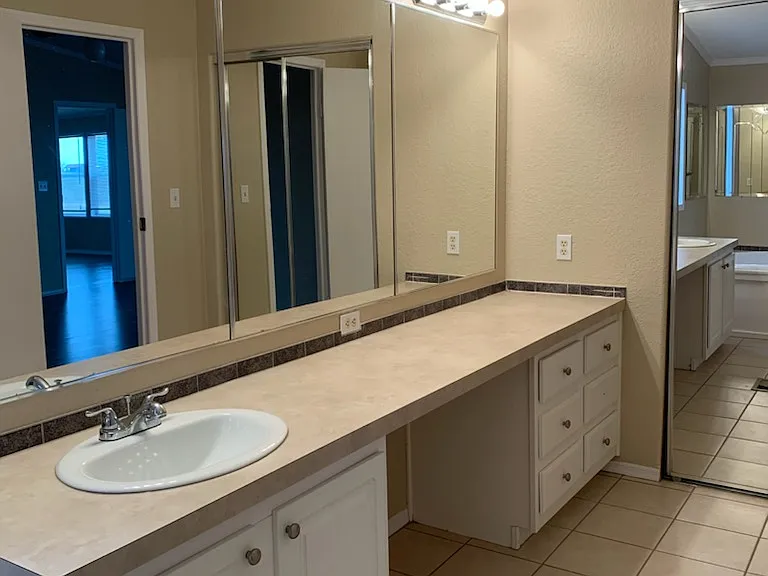 13508 Pfluger Berkman Ln — Photo 17