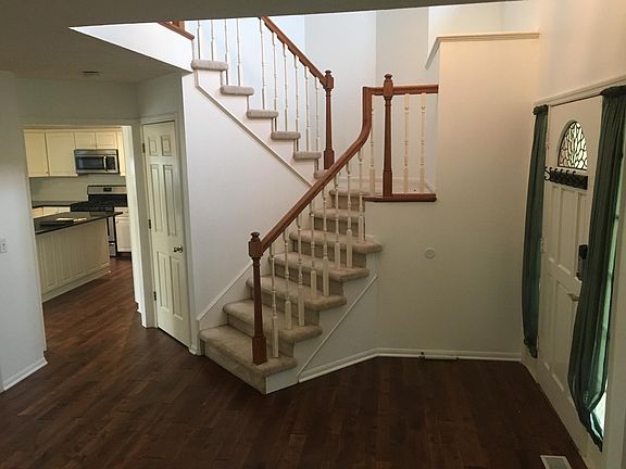 2nd image of 1802 Deerfield Way