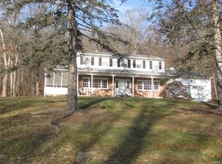 35 W Gate Rd, Suffern, NY 10901