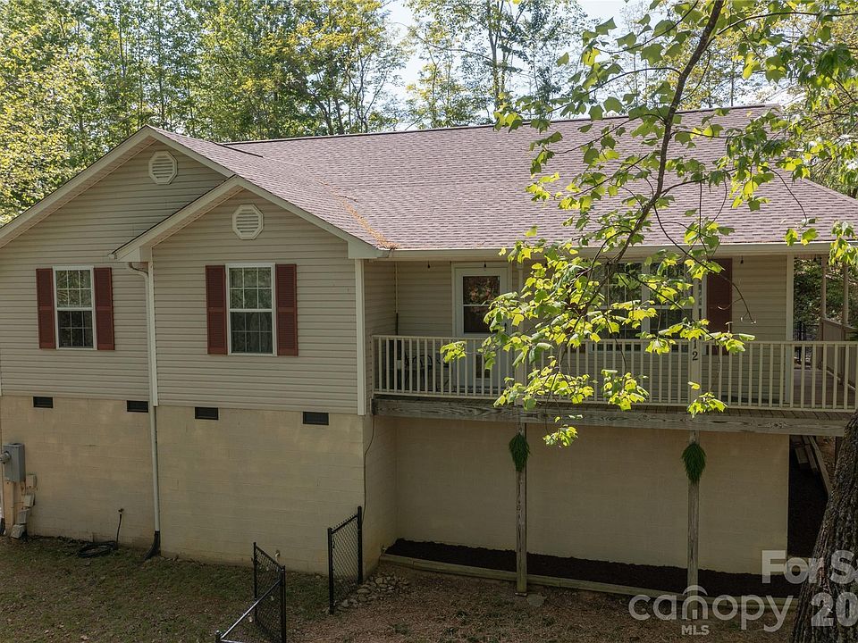 1st image of 12 Hutchinson Woods