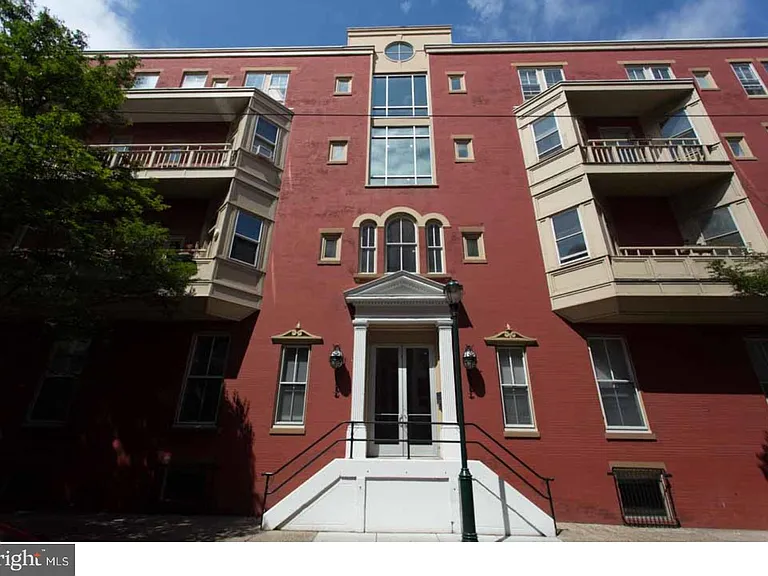 1100 Spruce St #2A — Photo 2