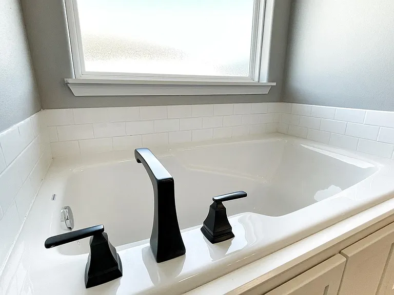 300 Oak Ave — Photo 15