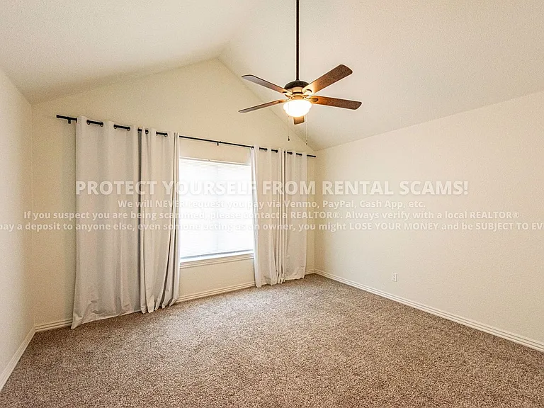 766 W Breeze Cv — Photo 7