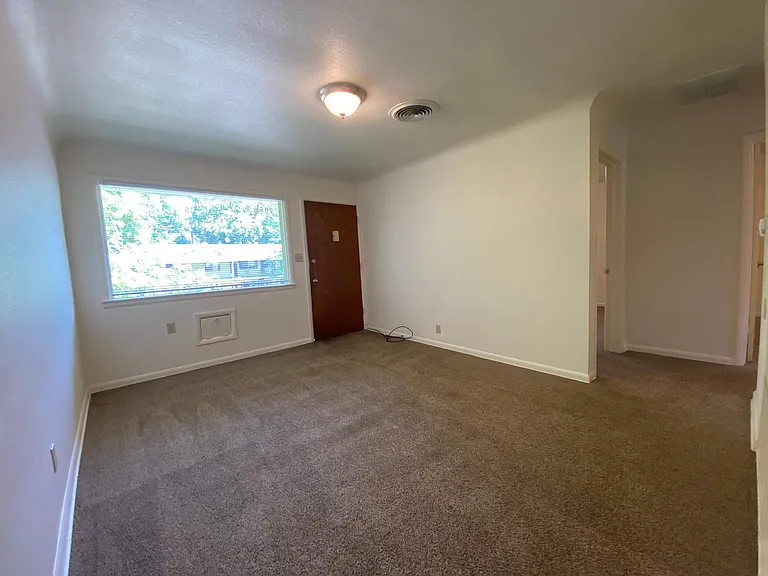 705 E Myrtle St #705.5 — Photo 2