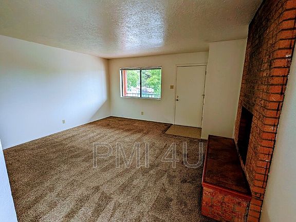 4th image of 315 Dorado Pl SE Unit C