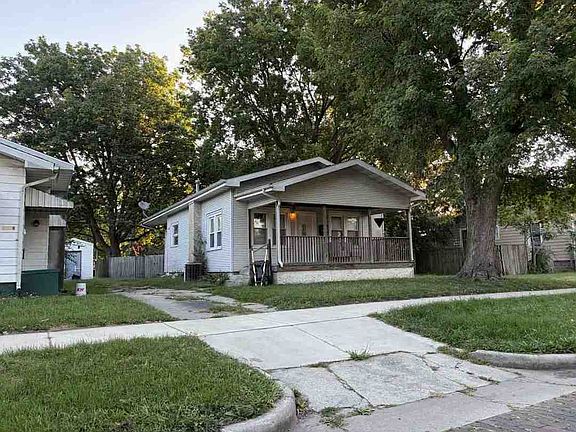 2nd image of 1122 Pekin St