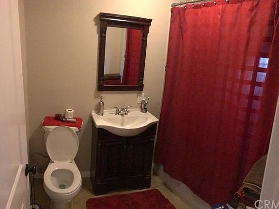 3rd image of 1824 E 104th St