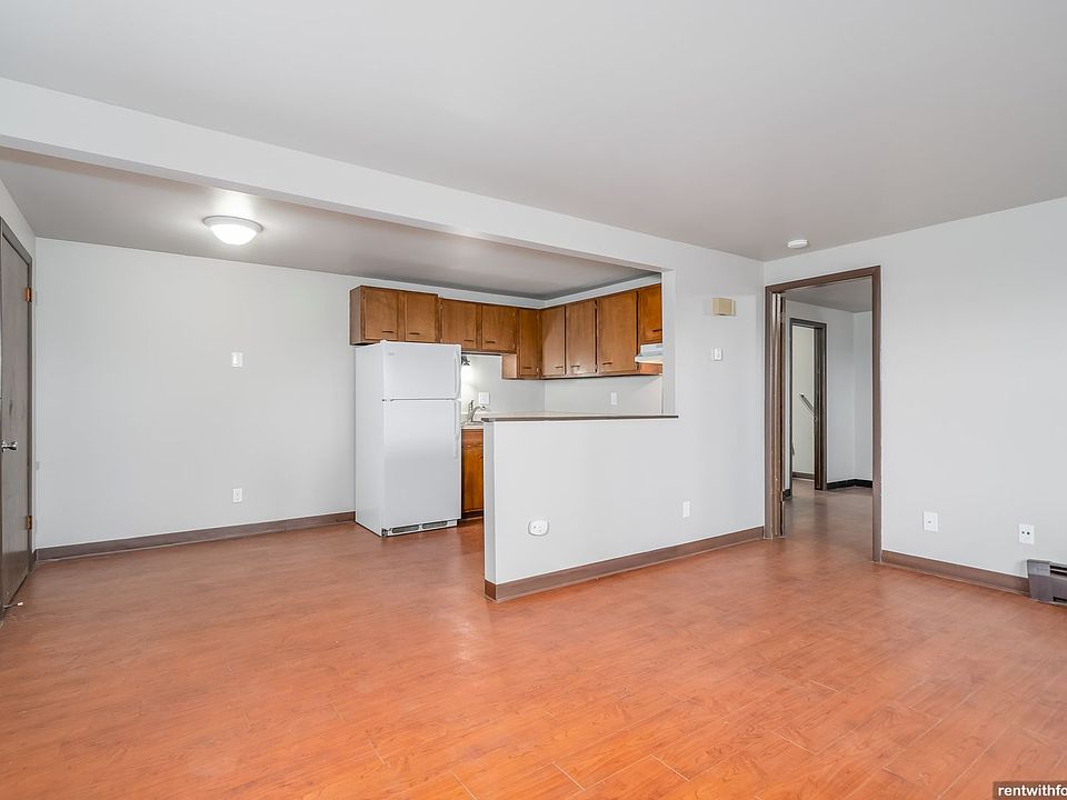 1st image of 2260 Eastman Ave APT 6