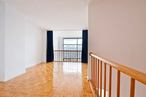 Rented by CORE | media 25
