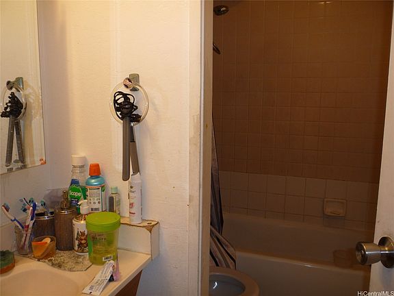 4th image of 1226 Alexander St APT 507